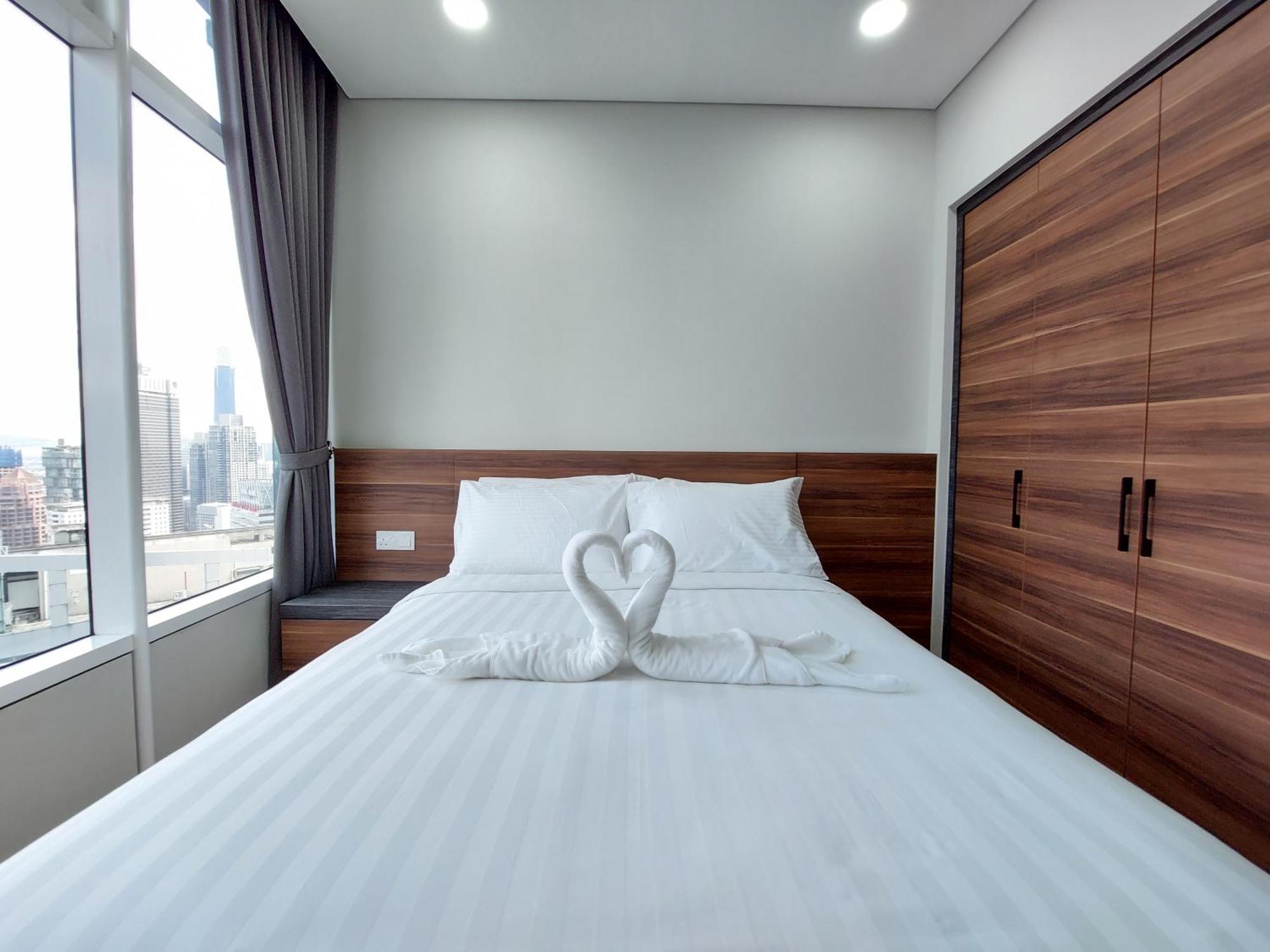 Sky Suites With Klcc Twin Tower View By Irent365 Kuala Lumpur Cameră foto